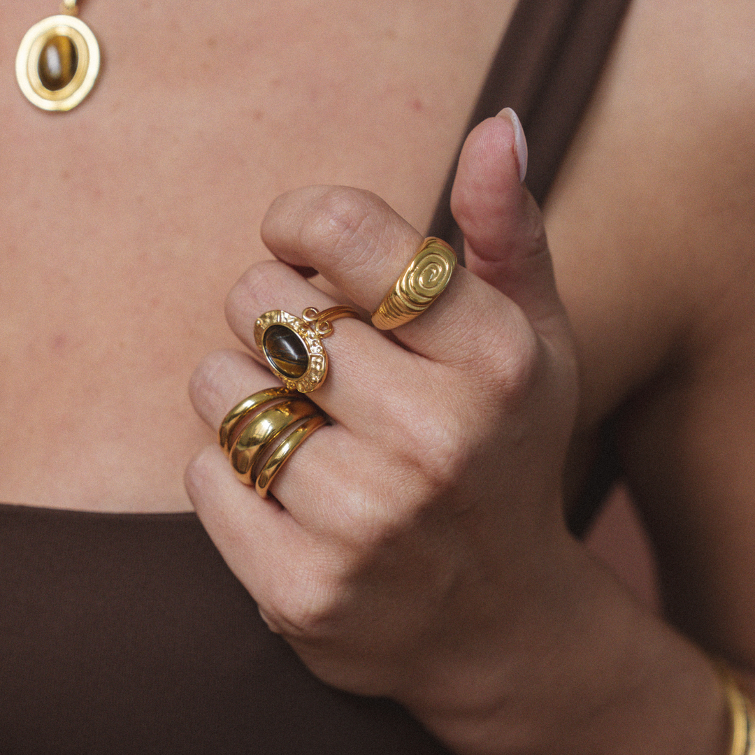 Isabella | Dainty Crystal Accent Ring