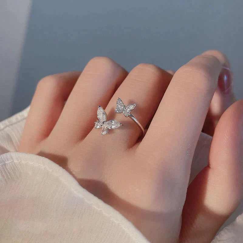 Adjustable Shinny Butterfly Ring in Silver