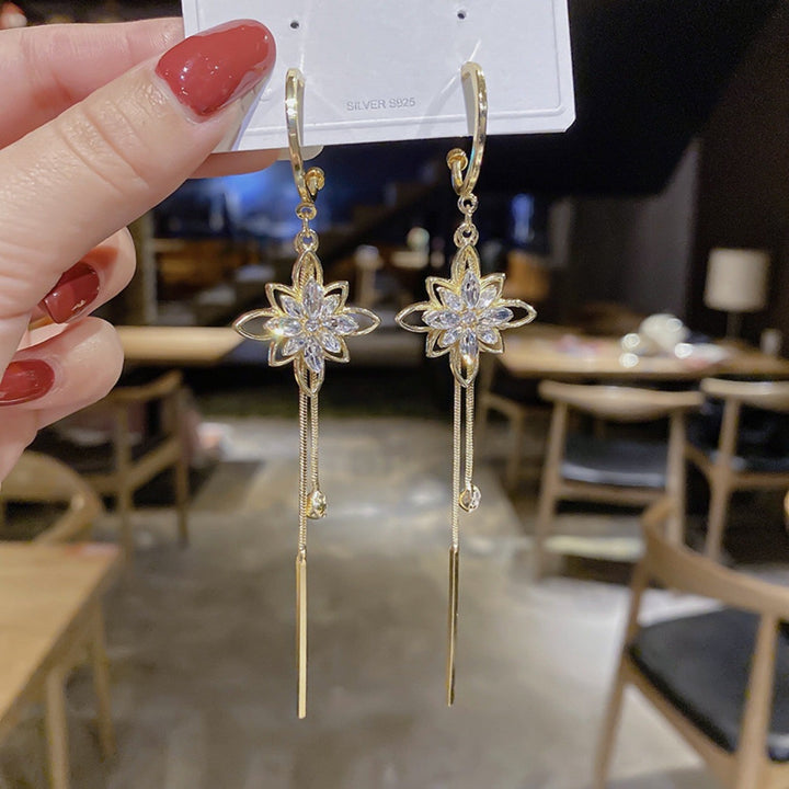 Shiny Lotus Tassel Earrings