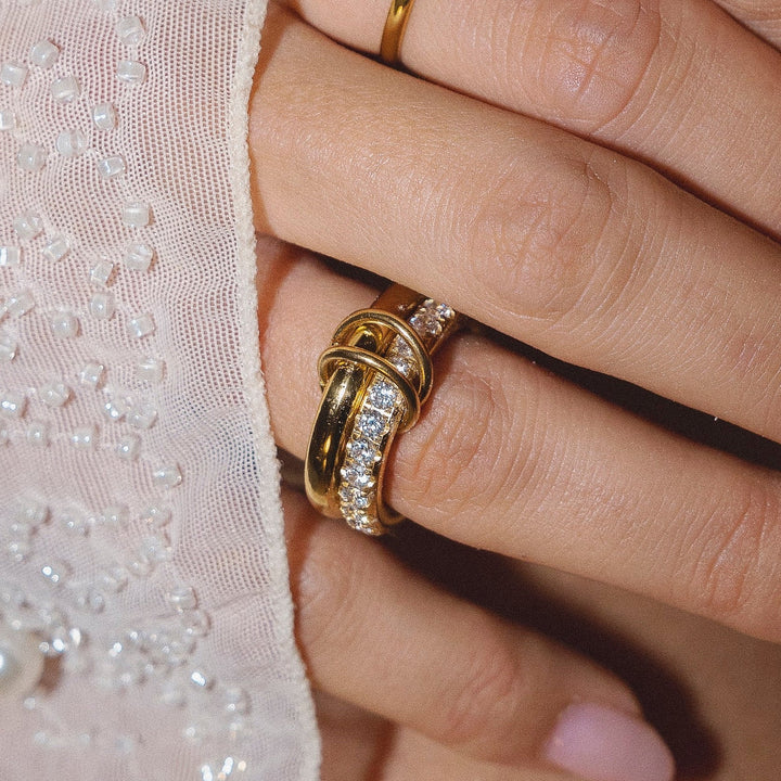 Emma | Minimalist Slim Band Ring