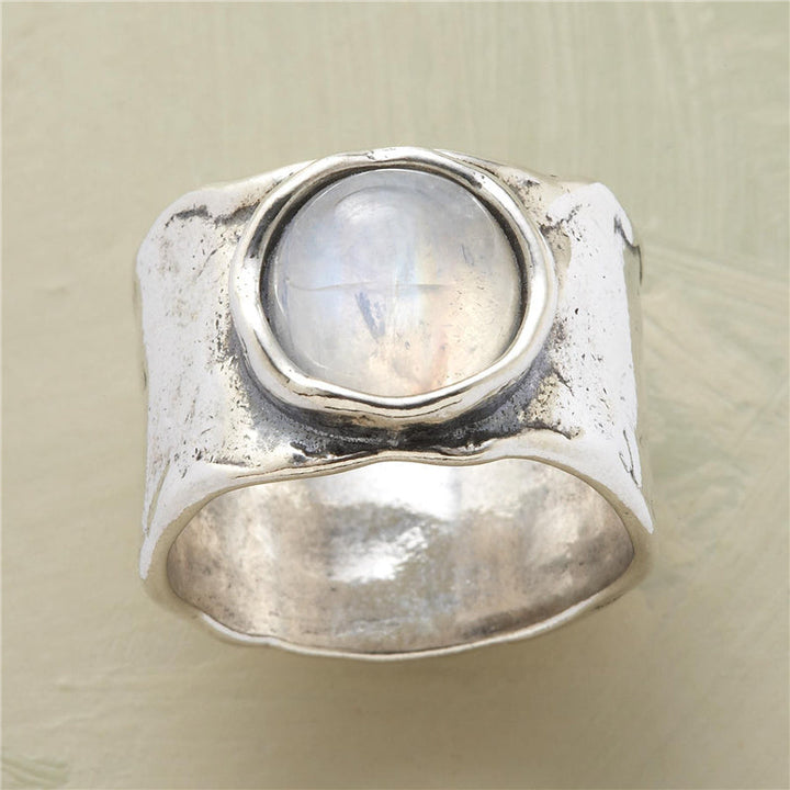 Moonstone Ring in Silver