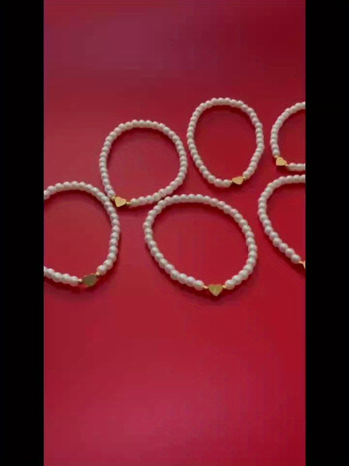 Chic A-Z Heart Initial Bracelet