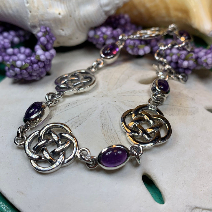 Dara Knot Gemstone Bracelet