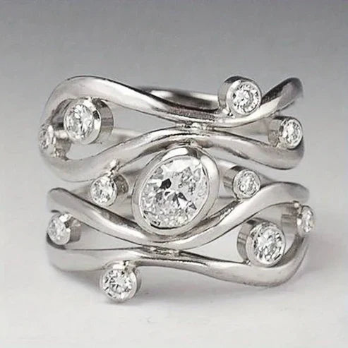 Irregular Vintage Ring with Zirconia in Silver