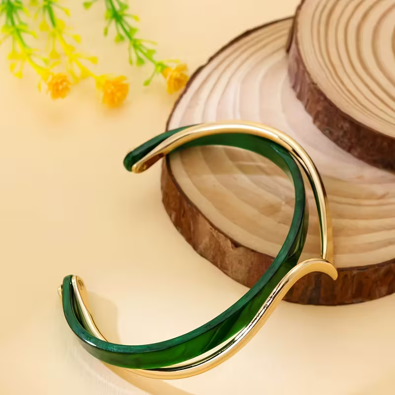 Emerald Wave Bracelet